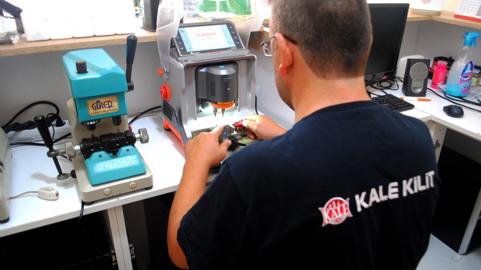 Tepeören Anahtar Kopyalama